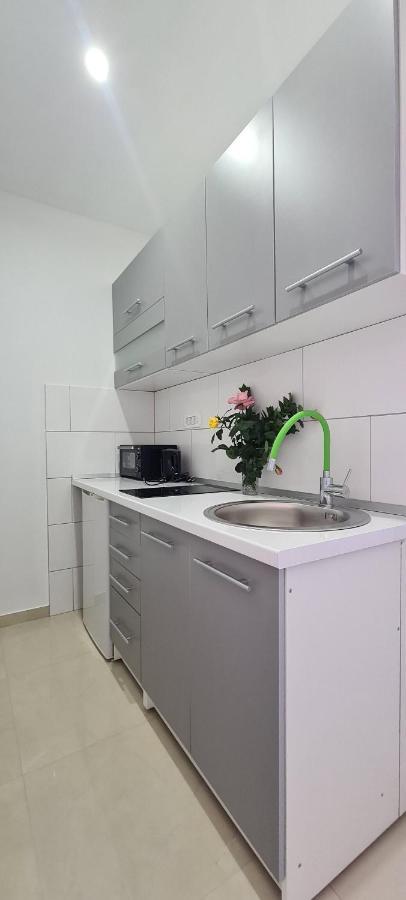 Apartments Ana I Ante 米欧纳 外观 照片